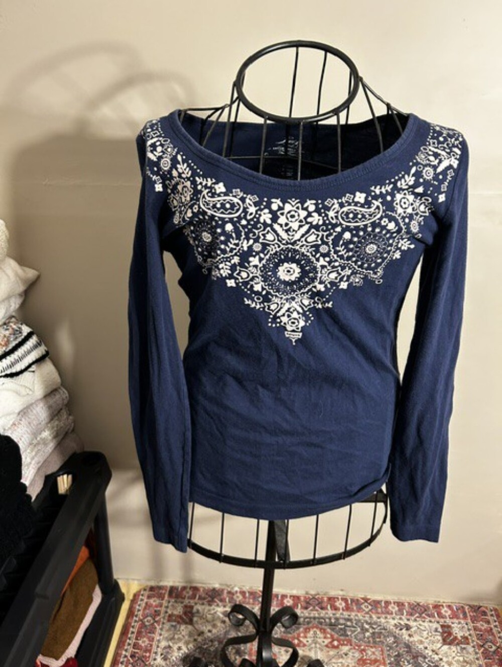 boho size small womens blue long sleeved tee t shirt